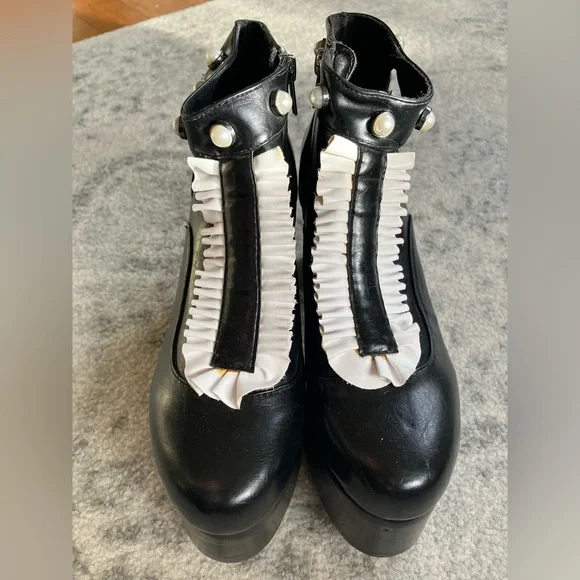 Disturbia “Lolita” Platform Heels - Picture 2 of 6